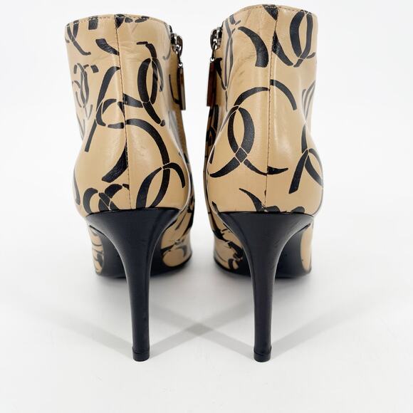 Chanel EU 37 Beige Black Allover CC Logo Pointed Cap Toe Ankle Boots F/W 2000 - Picture 9 of 14